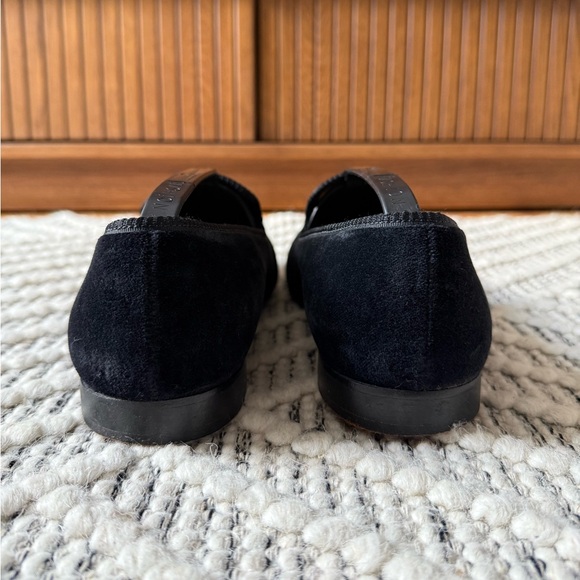 Tricker’s London Black Velvet Slippers Loafers Gold Lion Embroidery UK 8 US 9 - Picture 3 of 6